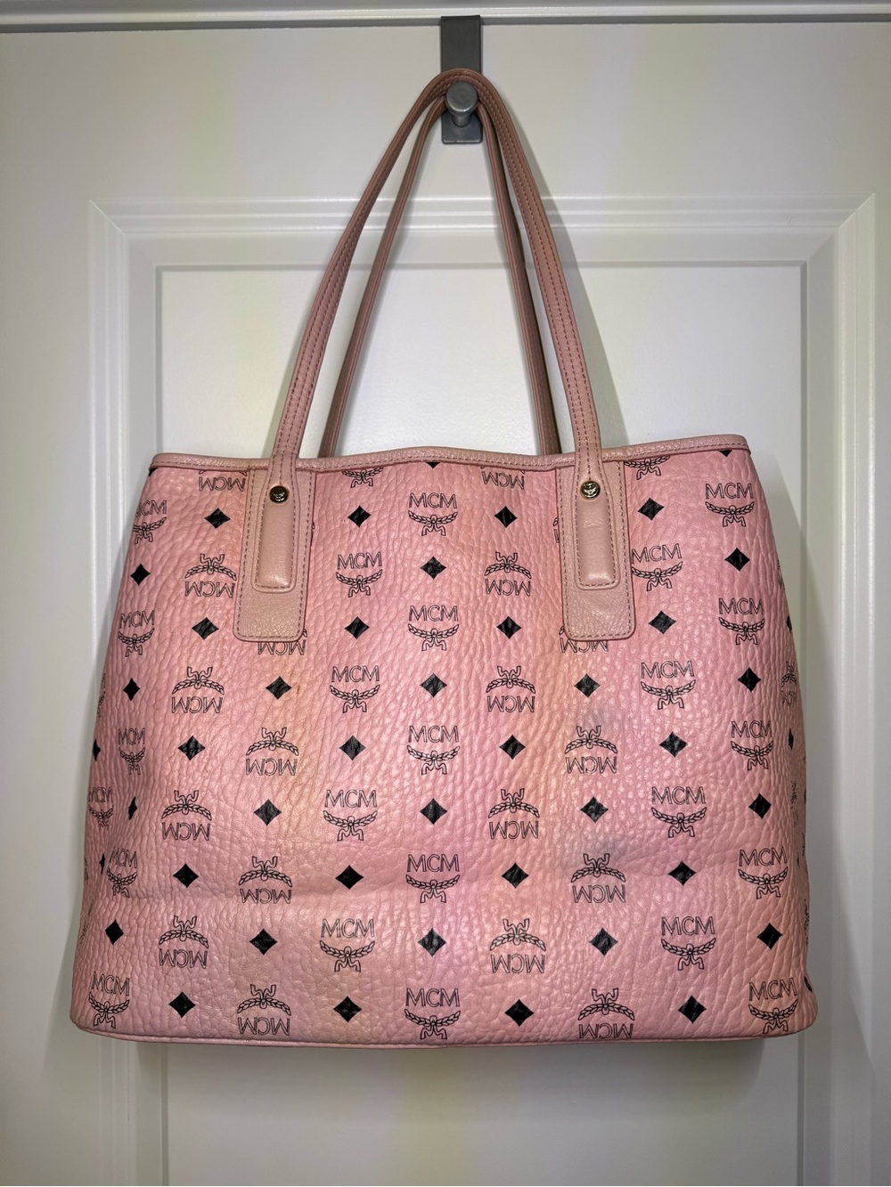 MCM Pink Visetos Tote with Detachable Pouch - Picture 4 of 16